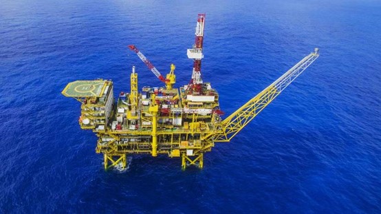 1、海南文昌海上采油平臺.jpg